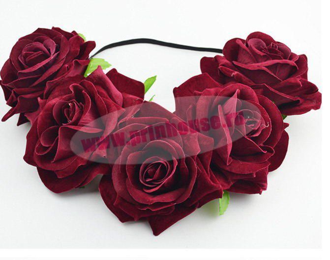 Фото Ободок из пышных больших бордовых роз - магазин  "Домик Принцессы"