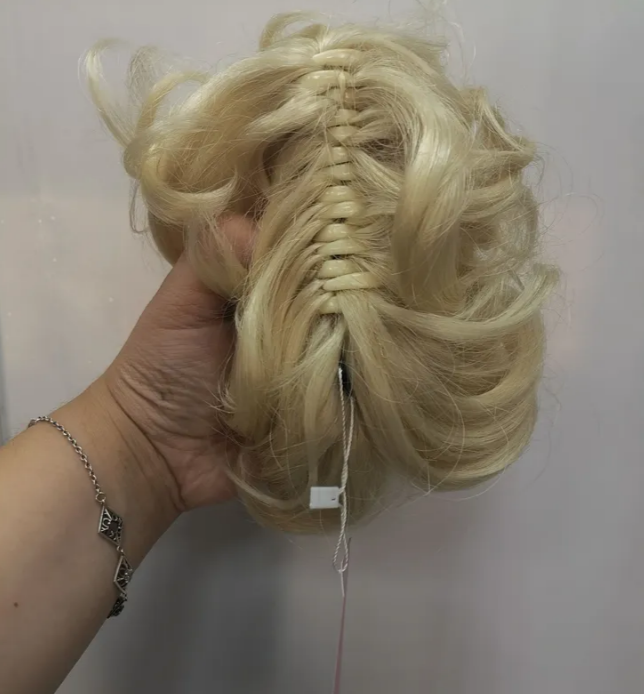 Фото Короткий хвост на крабе 16см из японского канекалона цвет #613 классический блонд - магазин  "Домик Принцессы"