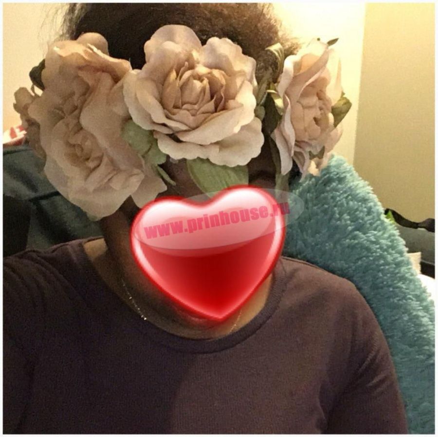 Фото Ободок из пышных больших белых цветов - магазин  "Домик Принцессы"