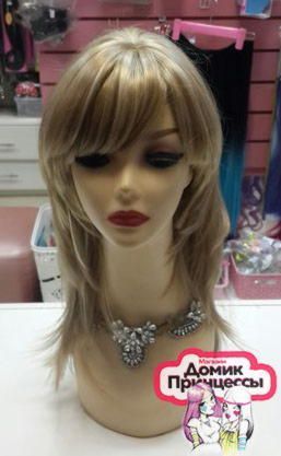 Фото Парик из искусственных волос стильная стрижка с челкой цвет Z-L16/613 с мелированием - магазин  "Домик Принцессы"