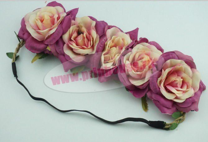 Фото Ободок из пышных больших бордовых розовых роз - магазин  "Домик Принцессы"