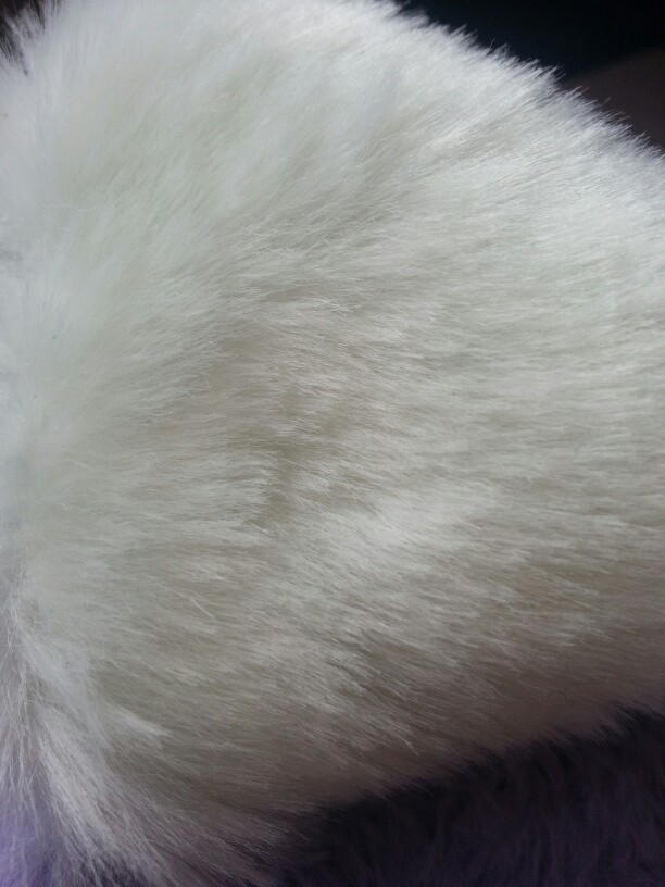 Фото Меховые ушки на ободке белые - магазин  "Домик Принцессы"