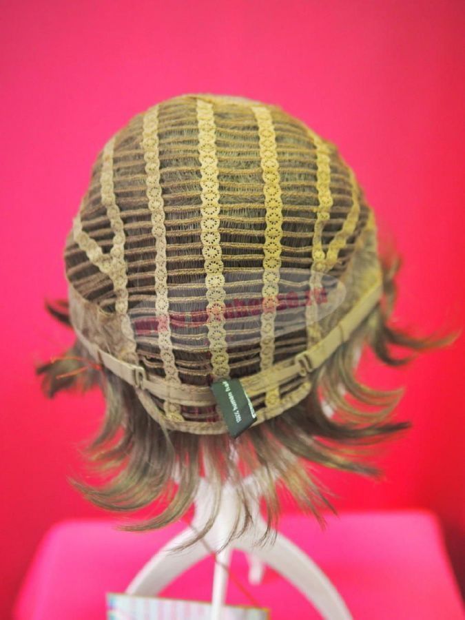 Фото Парик из натуральных волос короткая стрижка на сетке цвет 12 - магазин  "Домик Принцессы"