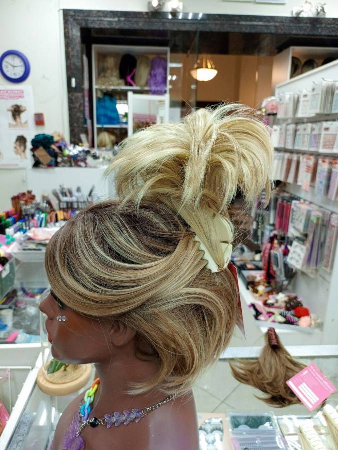 Фото Хвост фонтан на крабе цвет 16НО613 мелирование - магазин  "Домик Принцессы"