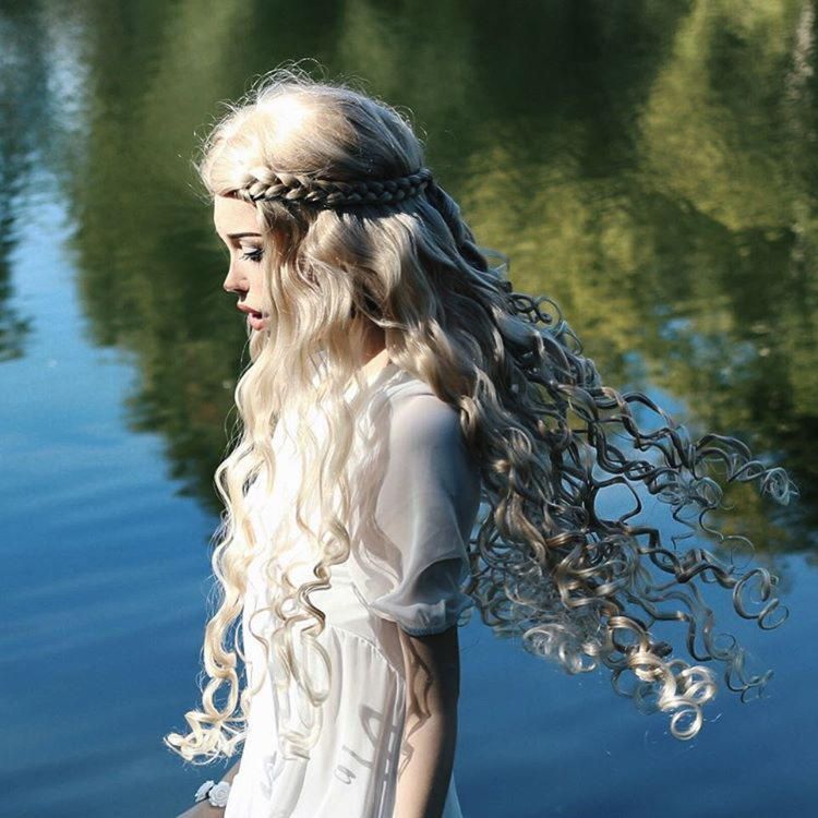 Фото Парик из искусственного волоса волнистый ИГРА ПРЕСТОЛОВ эльф /принцесса/кхалиси/ арт.F119 - магазин  "Домик Принцессы"